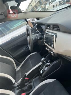 نيسان فيرسا